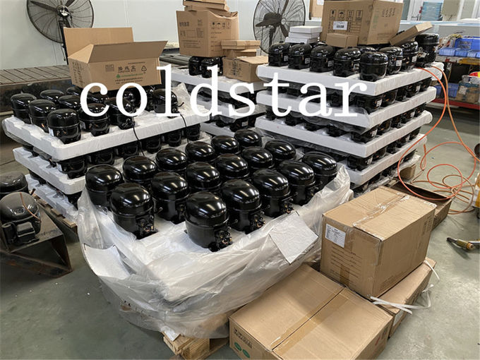 상업적 실외 사용 큐브 아이스 Merchandiser/는 얼음 저장 용기 4를 자루에 넣었습니다